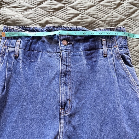 Abercrombie & Fitch Mom Jeans - Picture 4 of 7